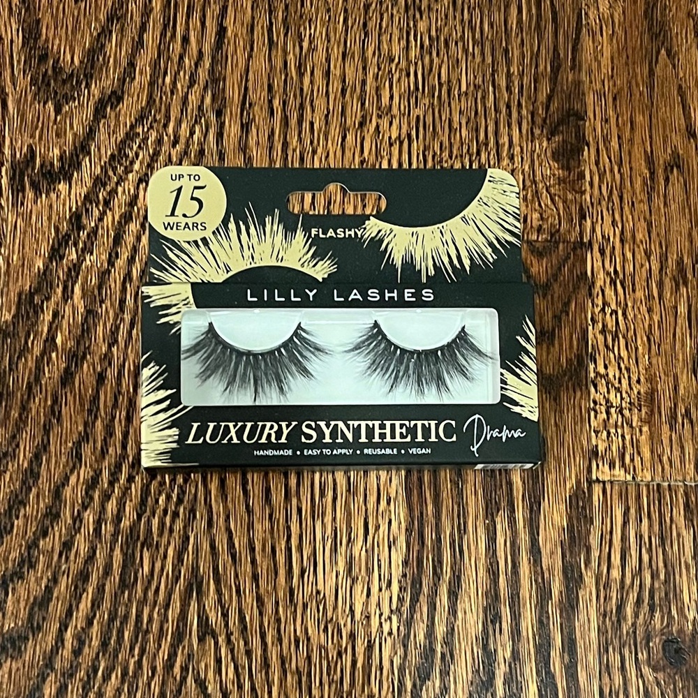 Lilly lashes